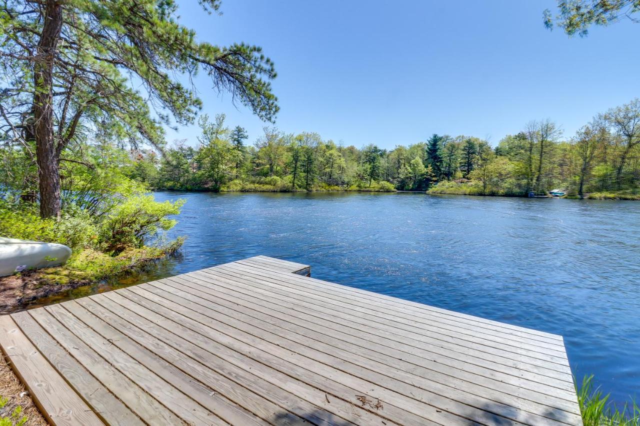 Lakefront Poconos Vacation Rental With Swim Dock! Long Pond Exterior foto