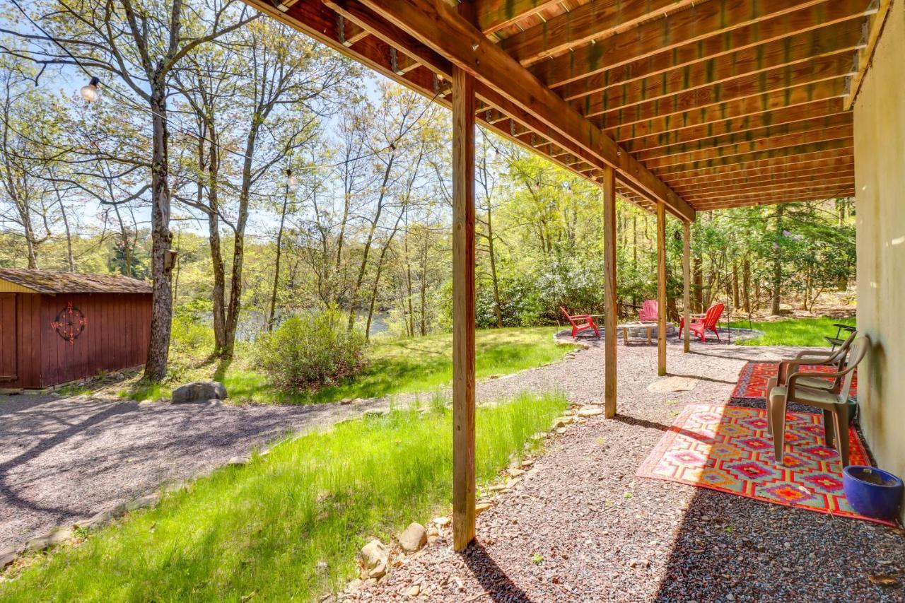 Lakefront Poconos Vacation Rental With Swim Dock! Long Pond Exterior foto
